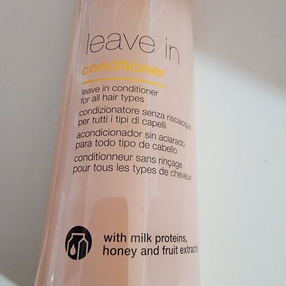 Milkshake leave in conditioner New 11.8 OZ - Picture 4 of 9